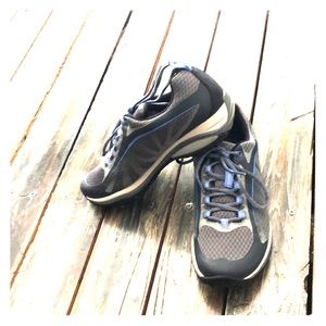 Merrell hiking sneakers Size 7 in Blue/Grey
